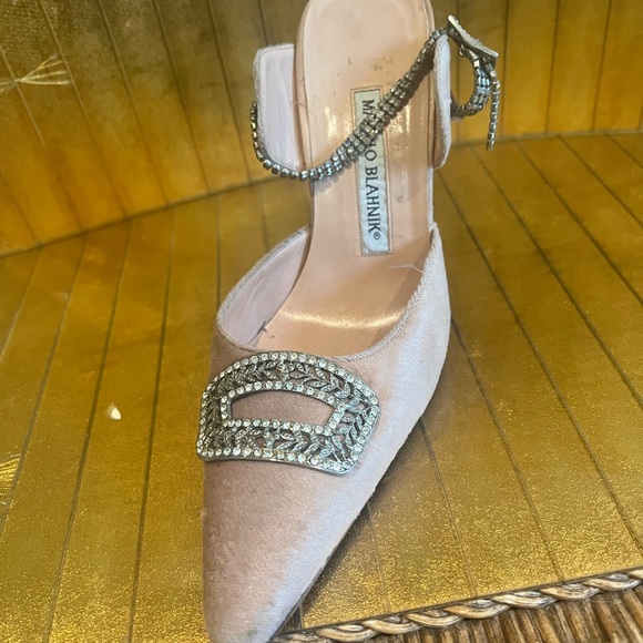Manolo Blanik, pink rhinestone crystal buckled mule shoe high heel - Picture 12 of 16